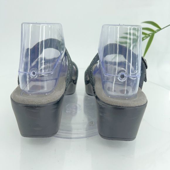 Stylish Black Women's Sandals - Picture 7 of 14